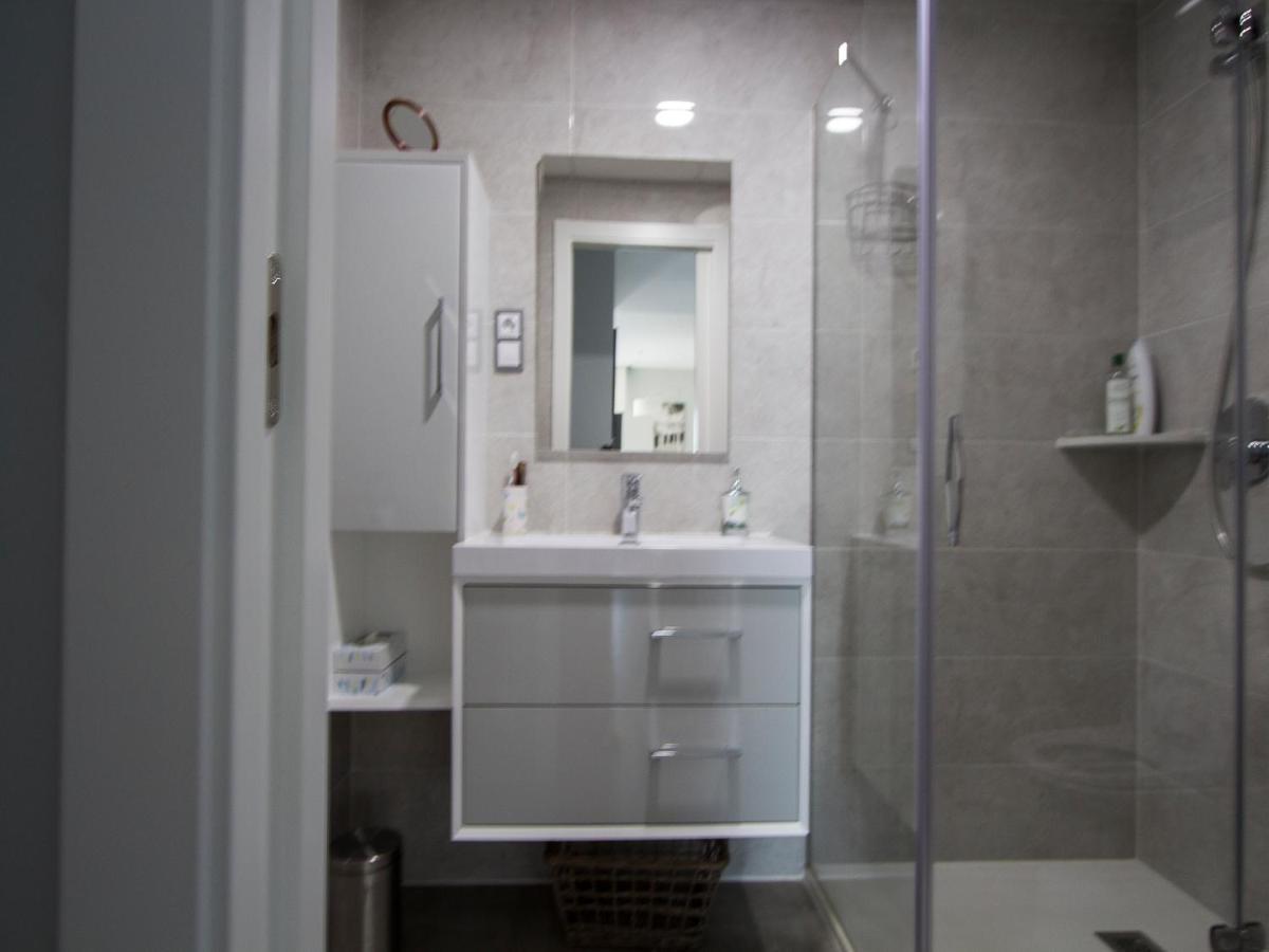 Infinity Luxury Sea View Apartment With Private Garden Ареналес дел Сол Екстериор снимка